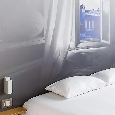Ouest Villejean Hotel