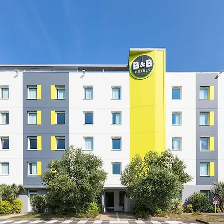 Hotel Ouest Villejean 2*